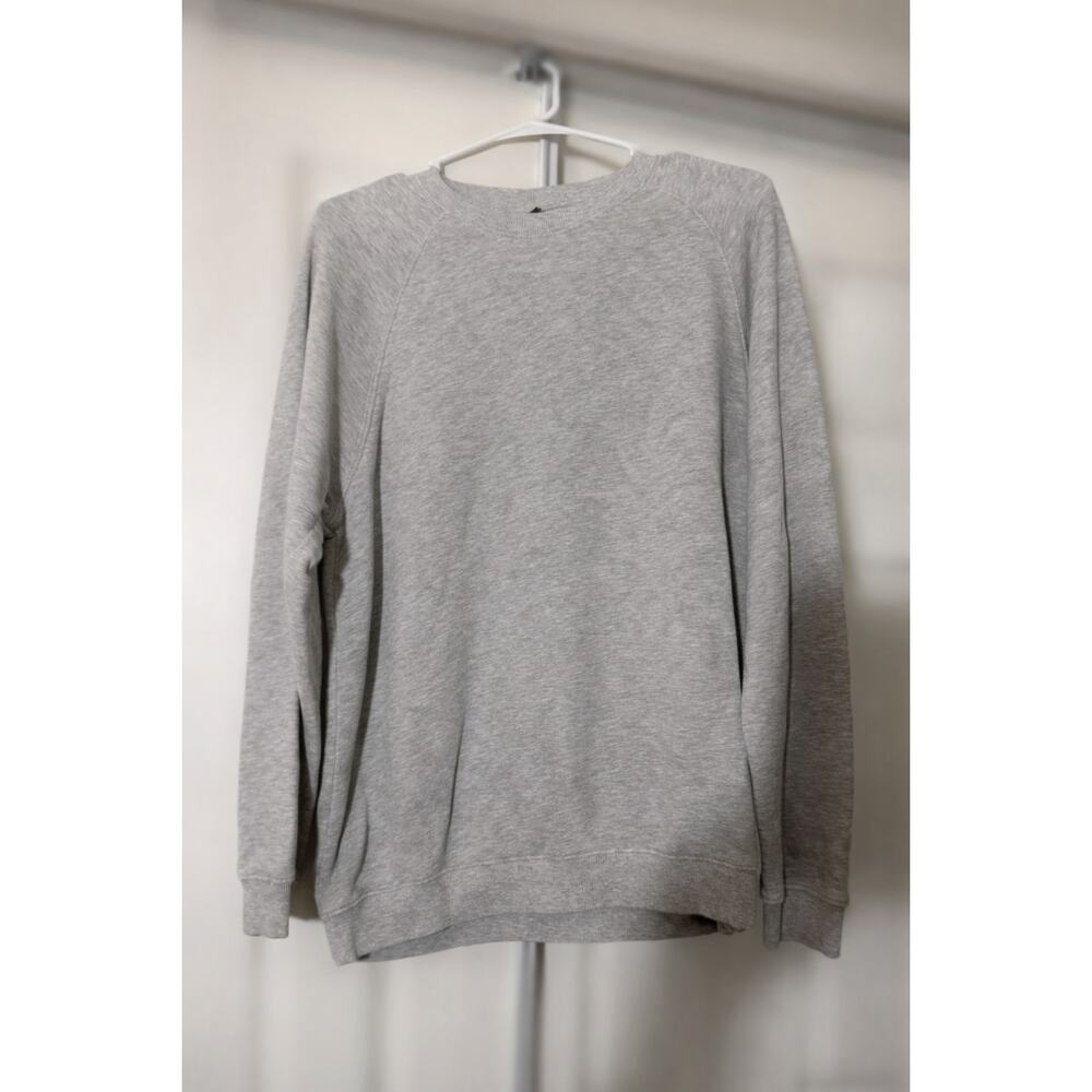 H&M Gray Sweatshirt – Women’s Medium (90s / Y2K Style)